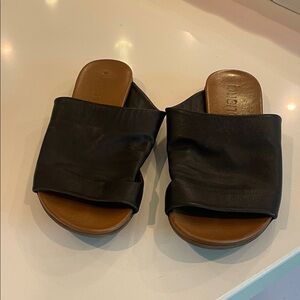 Nisolo Black Leather Mules